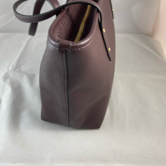 Coach {Chocolate}  leather Handbag. With leather story patch - Picture 8 of 11